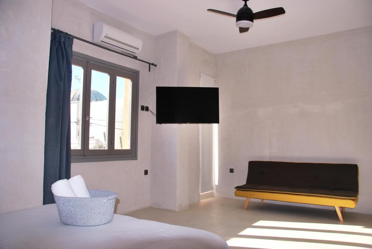 Staying In Atene Esterno foto